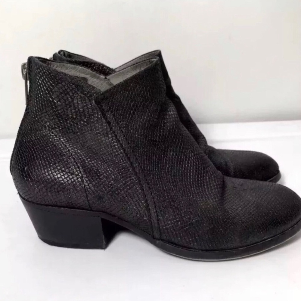 Hudson London leather snakeskin print booties. Size 36.